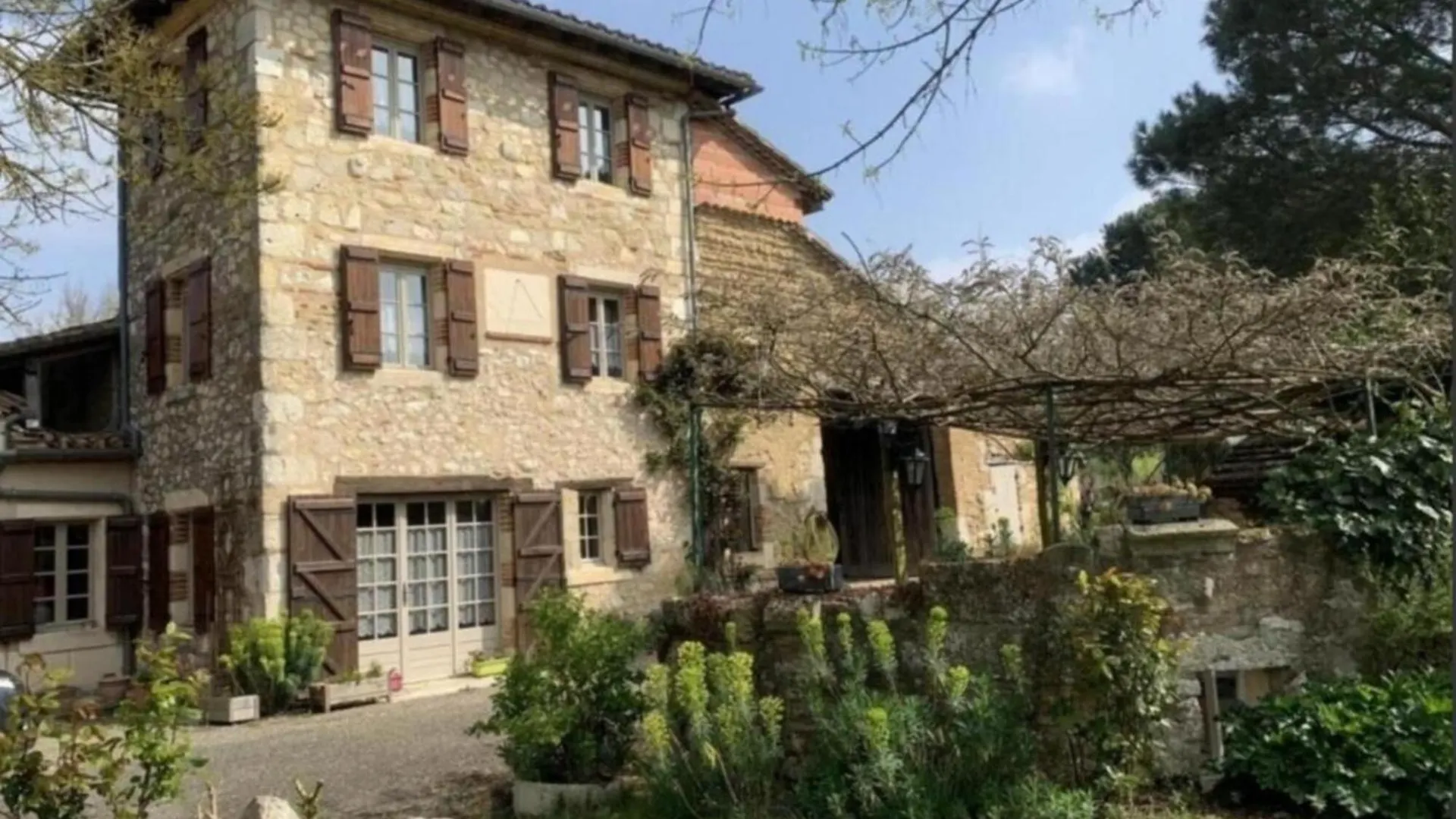 Pey Sud Villa Sistels